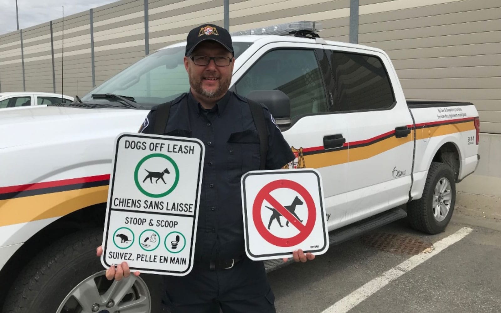 A reminder about Ottawa's rules for dogs in parks Glen Gower