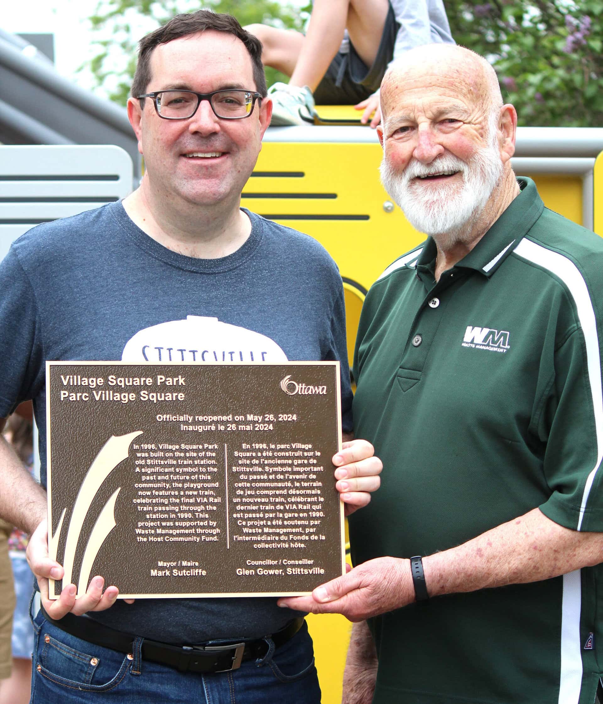 Councillor Glen with Wayne French from Waste Management